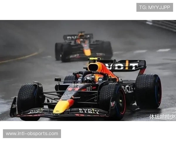 红牛策略组决策成维斯塔潘逆袭关键